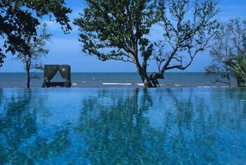Knai Bang Chatt Resort pool