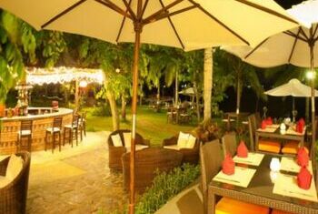 Vinh Hung Resort Outdoor Restaurant