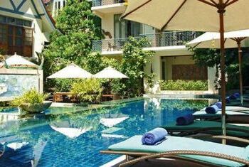 Ariyasom Villa pool