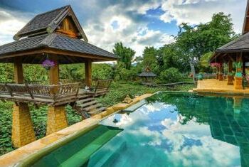 Howie's HomeStay pool