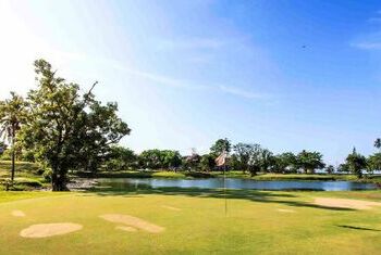 Novotel Chumphon Resort and Golf field