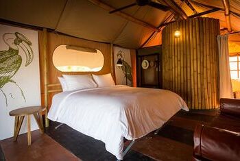 Lala Mukha Tented Resort bedroom
