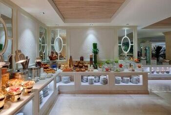 Au Lac Charner Hotel