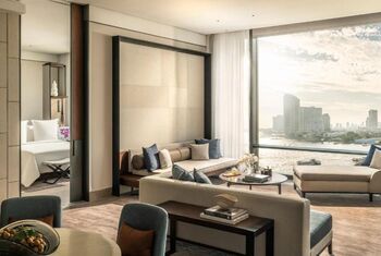 Four Seasons Hotel Bangkok