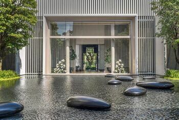 Four Seasons Hotel Bangkok