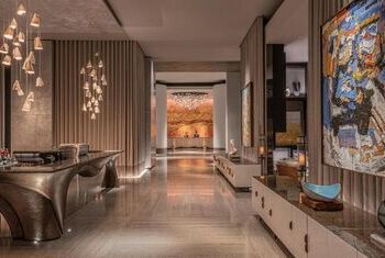 Four Seasons Hotel Bangkok
