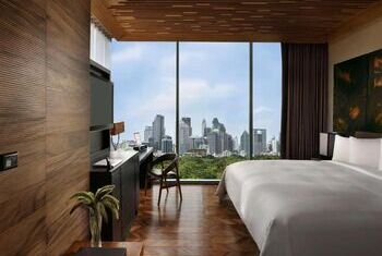 SO/ Bangkok