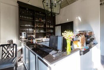 MORA Boutique Hotel