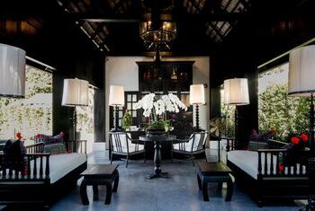 MORA Boutique Hotel