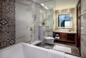 Peridot Grand Luxury Boutique Hotel