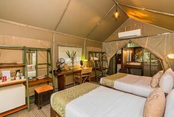Hintok River Camp
