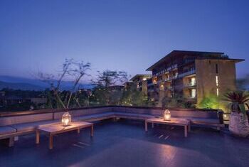 Atta Lakeside Resort Suite