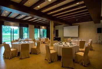 Kirimaya Golf Resort Spa