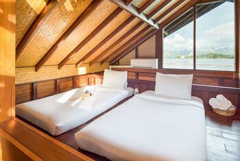 500Rai Floating Resort