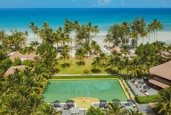 High Season Pool Villa & Spa