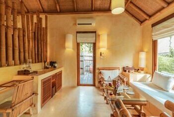 High Season Pool Villa & Spa