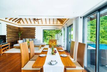 Treehouse Villas