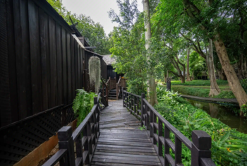 Lampang River Lodge Resort