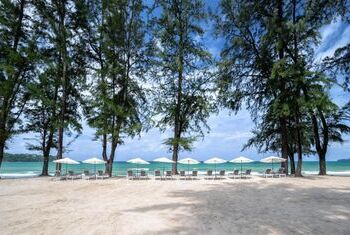 Amora Beach Resort Phuket
