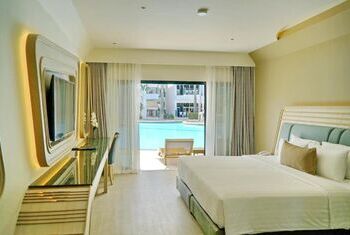 Amora Beach Resort Phuket