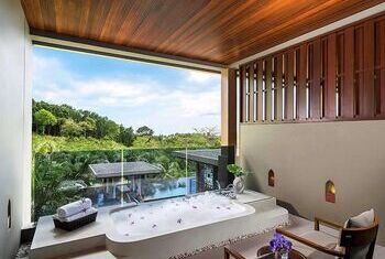 Avista Hideaway Phuket Patong