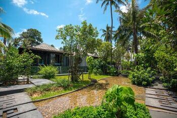 Baba Beach Club Natai 