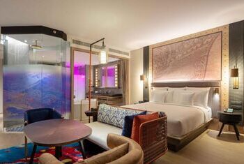 Hotel Indigo Phuket Patong