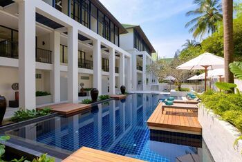 Outrigger Surin Beach Resort 