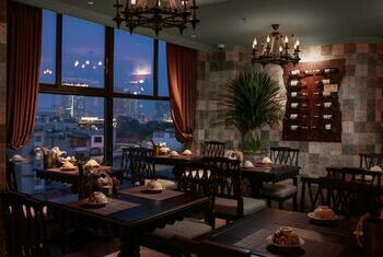 GM Premium Hotel