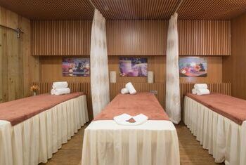HAIAN Beach Hotel & Spa