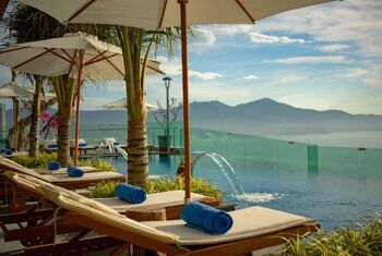 Sala Danang Beach Hotel