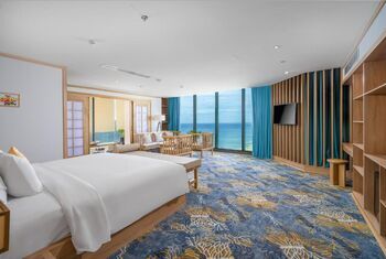 Sala Danang Beach Hotel