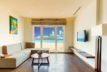 Sandy Beach Non Nuoc Resort