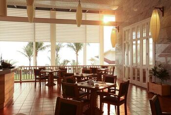Sandy Beach Non Nuoc Resort