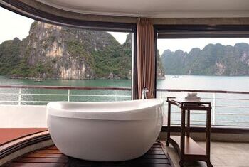 Aqua Of The Seas Cruise Halong