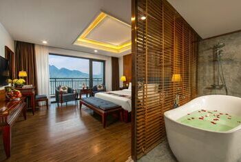 Bamboo Sapa Hotel
