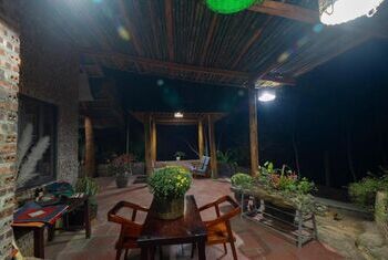 Cinnamon Eco Lodge