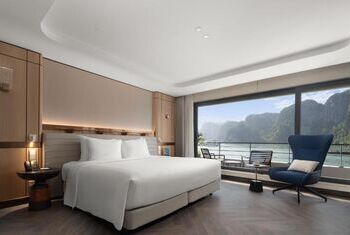  Grand Pioneers Halong Bay Cruise