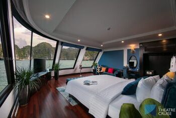 Le Theatre Cruises