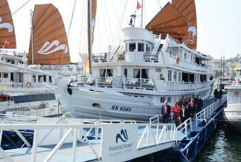 Paradise Sails Cruise