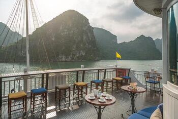Paradise Sails Cruise