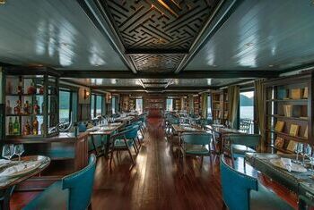 Paradise Sails Cruise