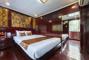 Renea Cruises Halong
