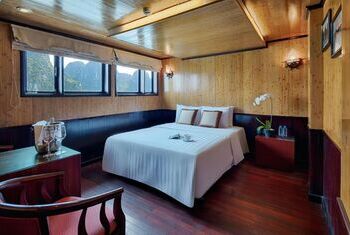 Syrena Cruises