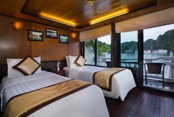 Syrena Cruises