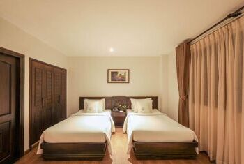 Cochin Zen Hotel