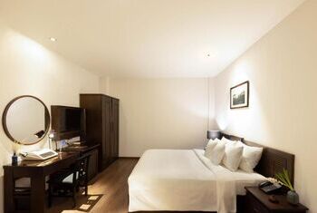 Cochin Zen Hotel