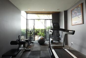 Cochin Zen Hotel
