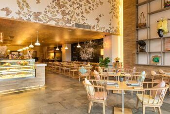Fusion Suites Saigon