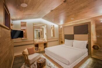 Fusion Suites Saigon